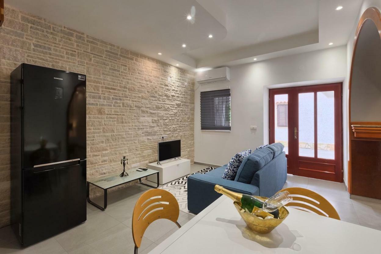 Apartman Marelux Premantura Exterior photo